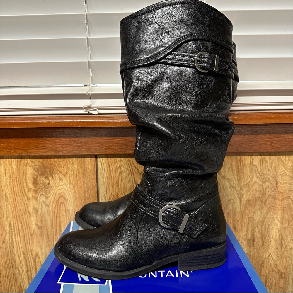 White Mountain Lariat Black Boots Size 7